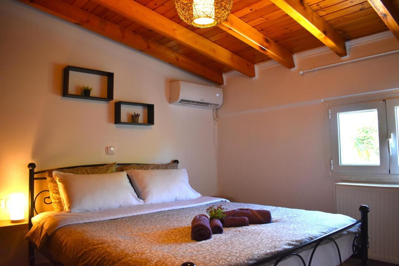 Amara Apartment Artemida  Bagian luar foto