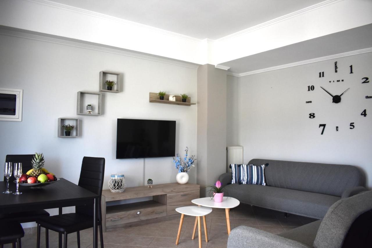 Amara Apartment Artemida  Bagian luar foto