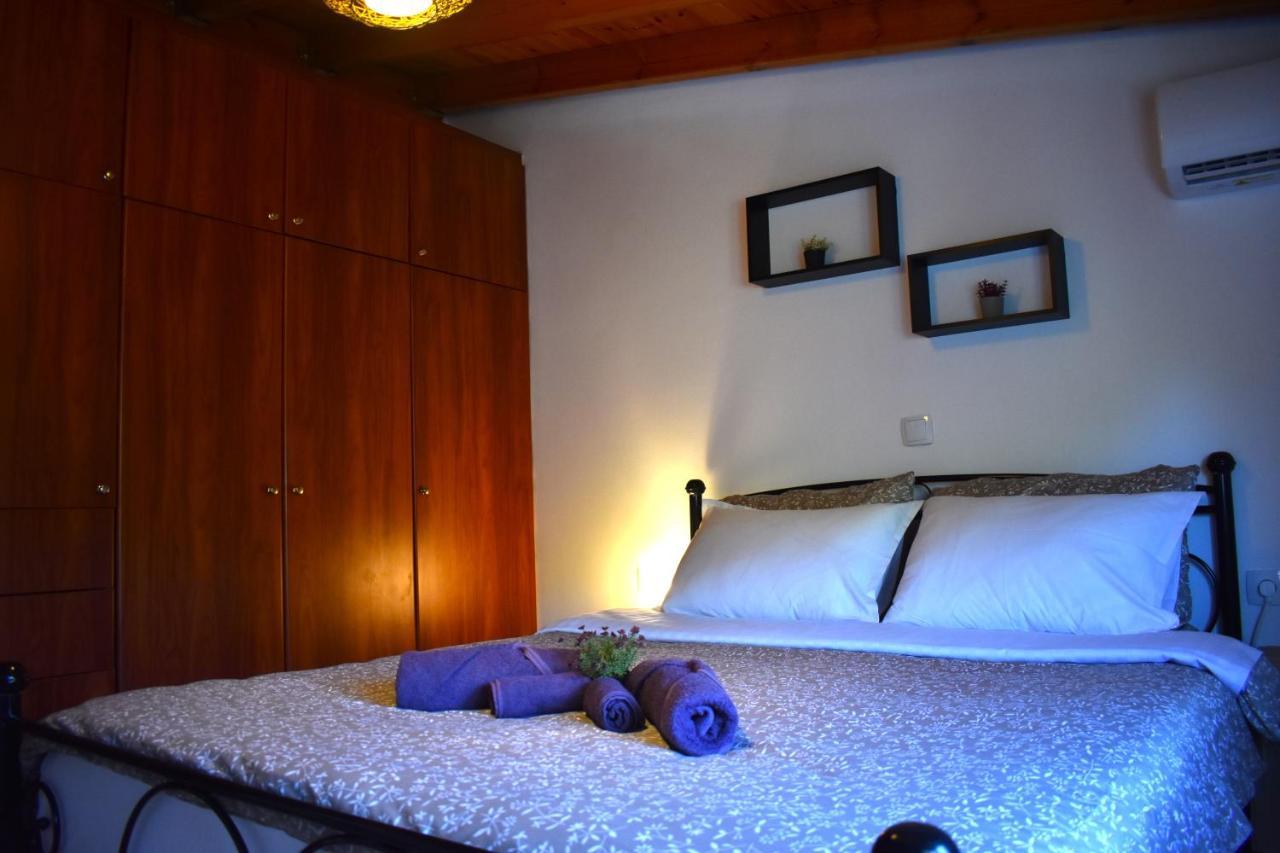Amara Apartment Artemida  Bagian luar foto