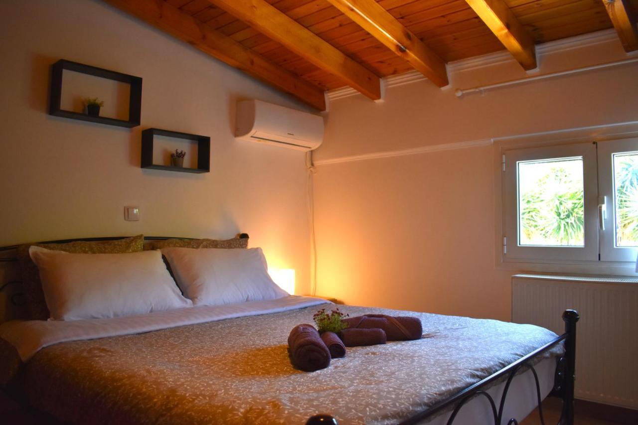 Amara Apartment Artemida  Bagian luar foto
