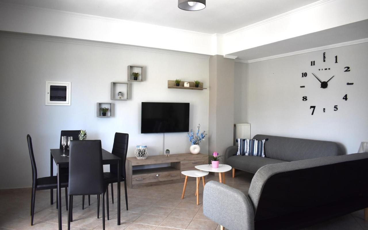 Amara Apartment Artemida  Bagian luar foto